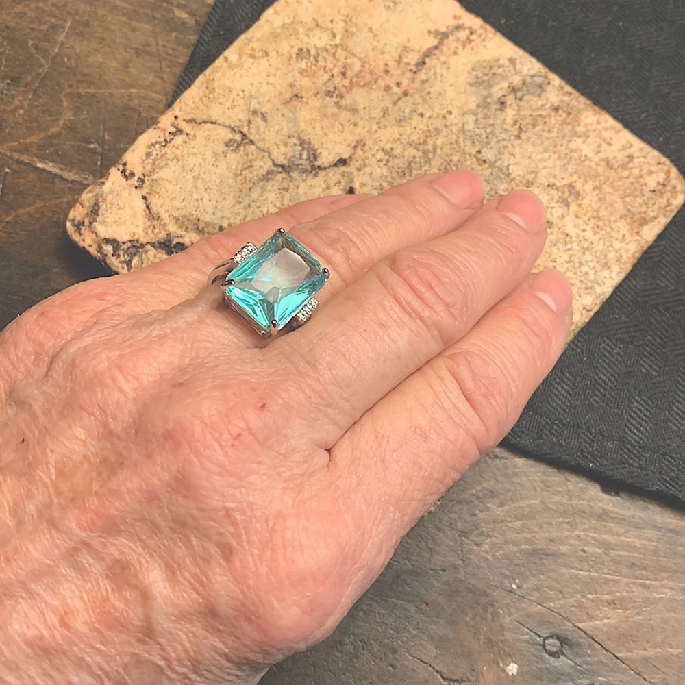 NEW💍HUGE AQUAMARINE DIAMOND 925 SILVER RING
